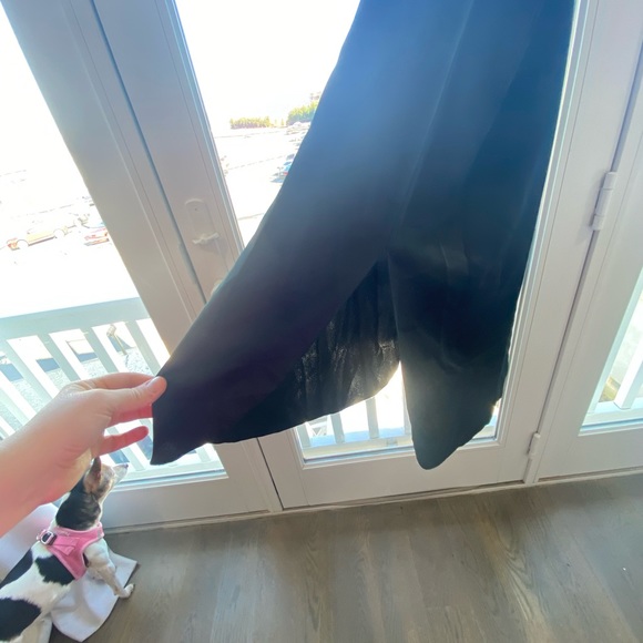 Black slip dress mid length (calf) - Picture 4 of 4